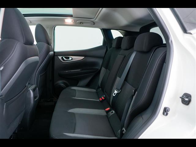 NISSAN Qashqai 40000908_VO38053400