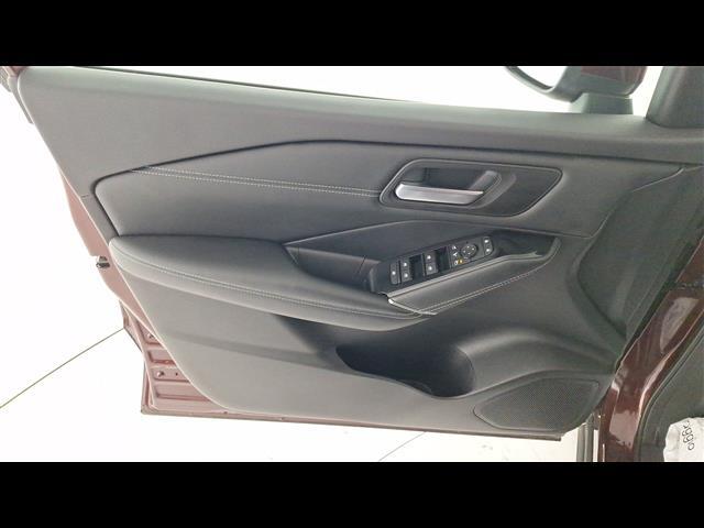 NISSAN Qashqai 00947227_VO38023732