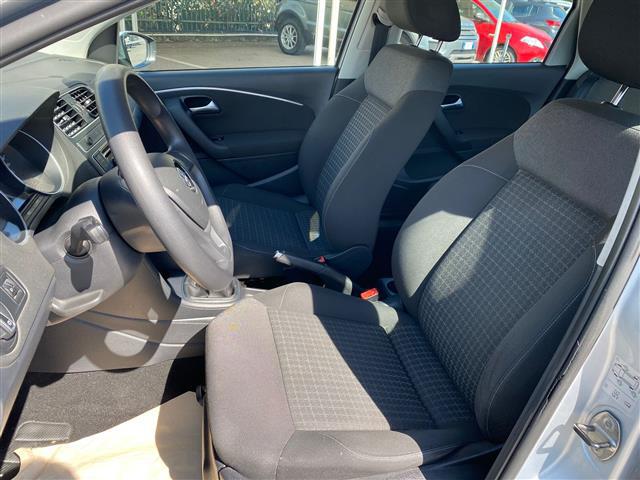 VOLKSWAGEN Polo V 2014 02640086_VO38043366
