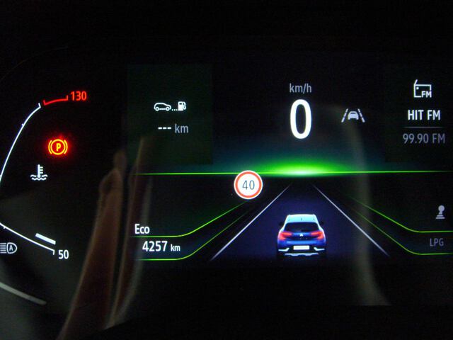 Inside Captur Gasolina/gas  Azul Rayo con techo 