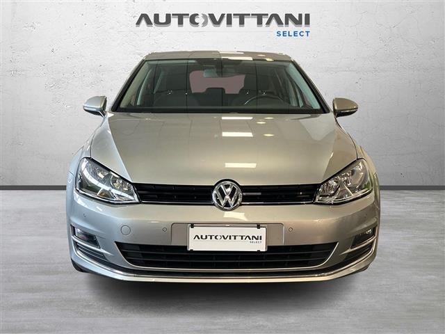 VOLKSWAGEN Golf 00985098_VO38023207