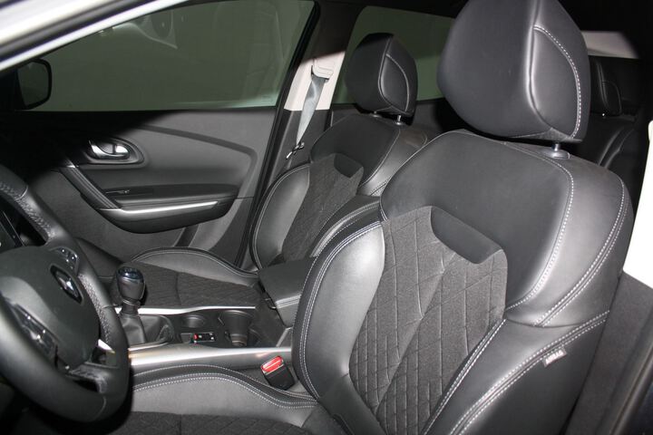 Inside Kadjar  Gris Titanium