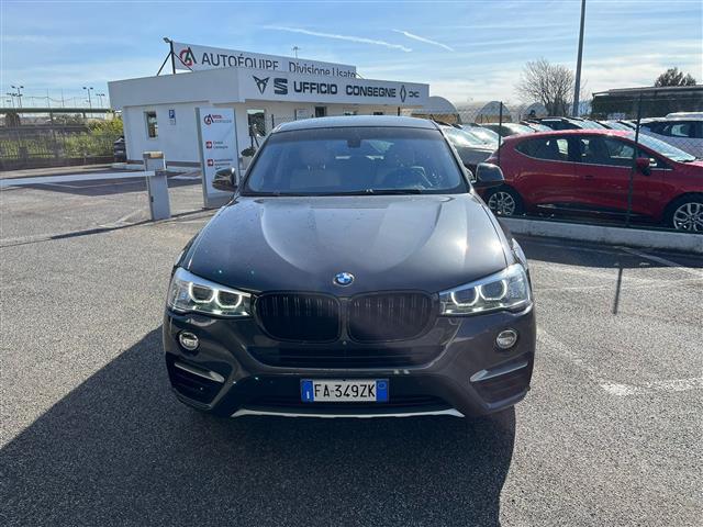 BMW X4 F26 02640639_VO38043366