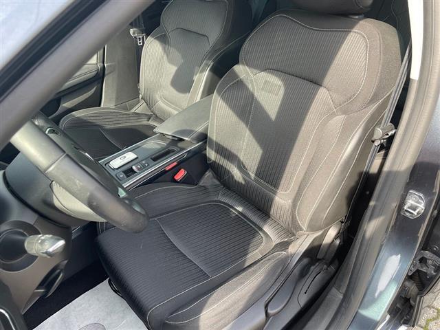 RENAULT Megane 00394813_VO38023217