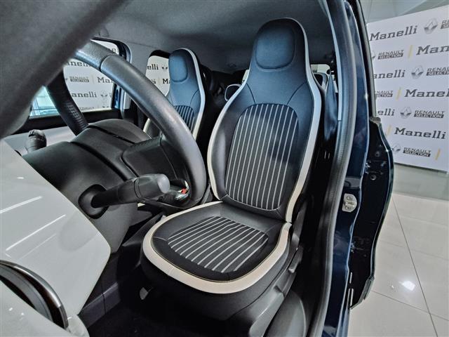 RENAULT Twingo Electric 00012971_VO38013022