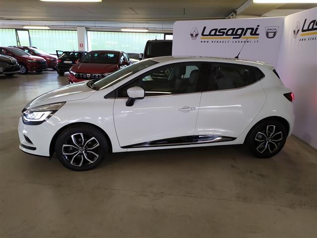 RENAULT Clio 00007938_VO38013330
