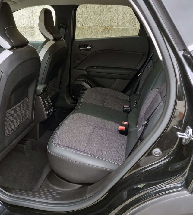 Inside Captur  Negro Brillante con 