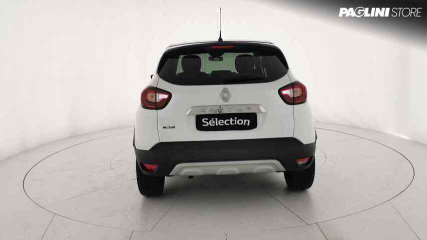 RENAULT Captur 00670750_VO38023454