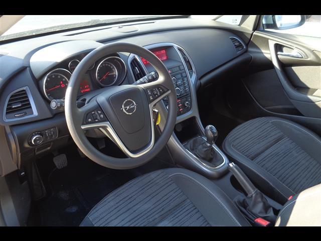 OPEL Astra Sports Tourer 01091250_VO38013498