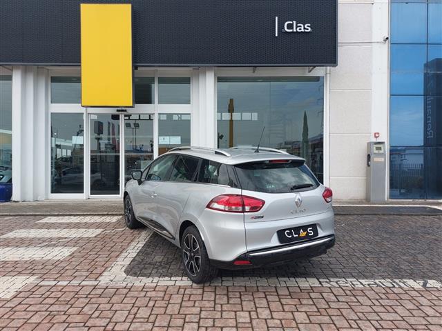 RENAULT Clio 05853955_VO38013080