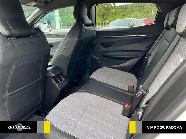 RENAULT Megane IV E Tech 01096496_VO38013498