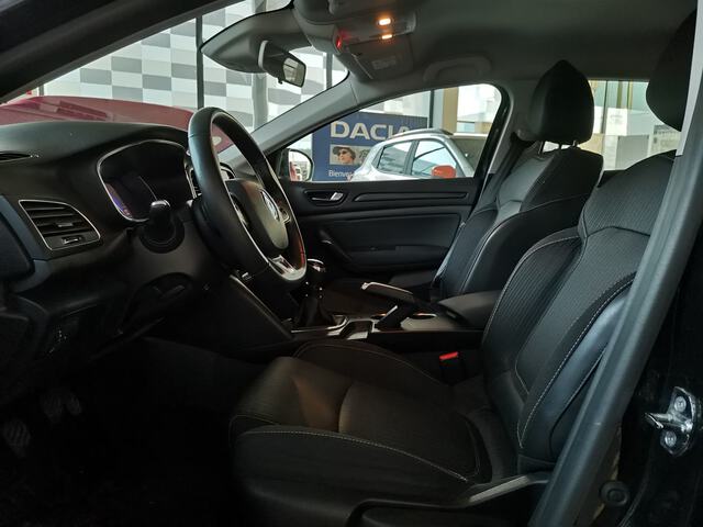Inside Mégane Sport Tourer Diesel  Negro