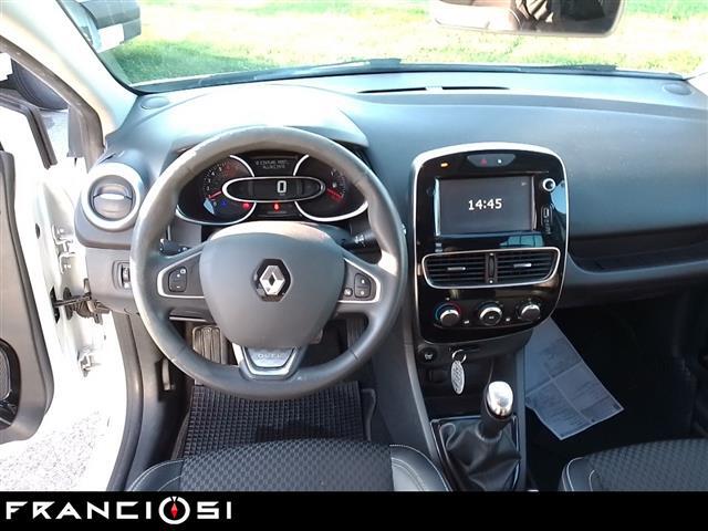 RENAULT Clio 00025483_VO38013018