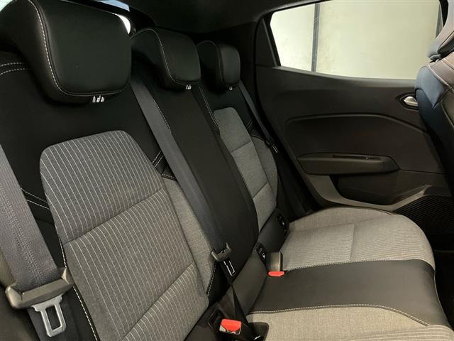 RENAULT Clio 00985360_VO38023207