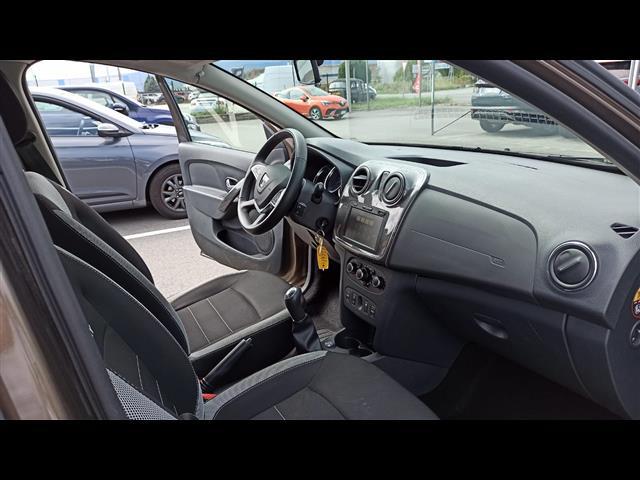 DACIA Sandero 00024006_VO38013404