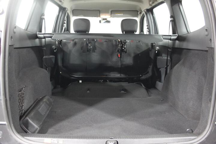 Inside Lodgy Diesel  BLANCO