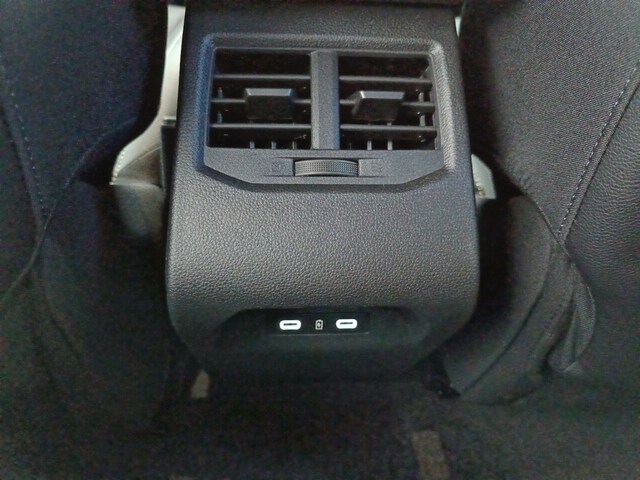 Inside  MEGANE E-TECH 100% ELÉCTRICO  carrocería gris piz