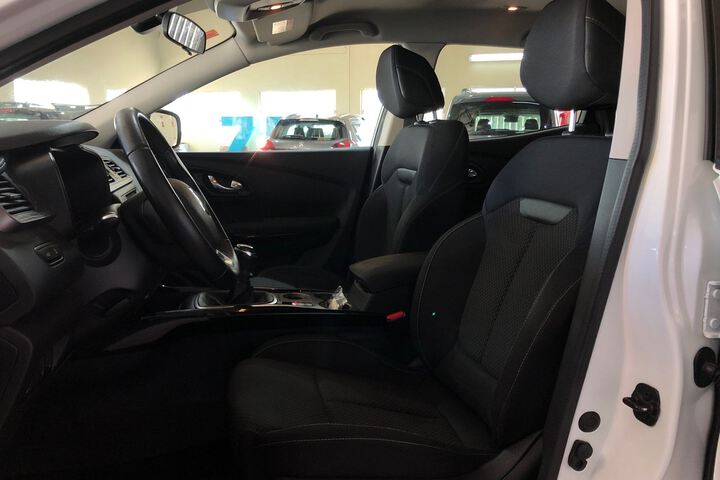Inside Kadjar  Blanco Glacial
