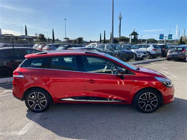 RENAULT Clio 02640933_VO38043366