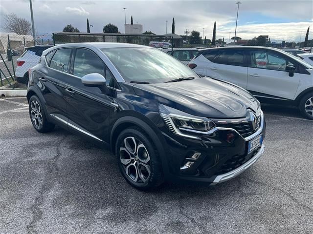 RENAULT Captur 02640550_VO38043366