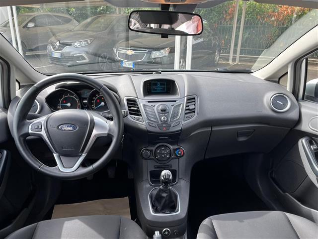 FORD Fiesta 02639579_VO38043366