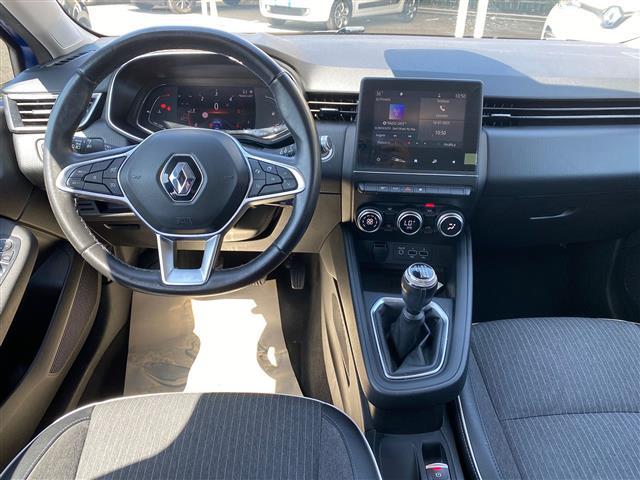 RENAULT Clio 02641547_VO38043366