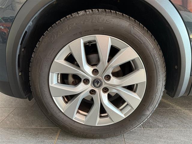 RENAULT Captur 00015358_VO38023184