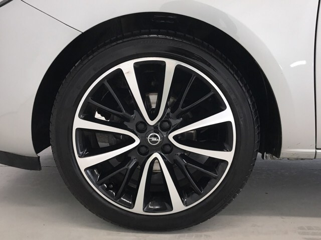 Outside Corsa  Plata Blade