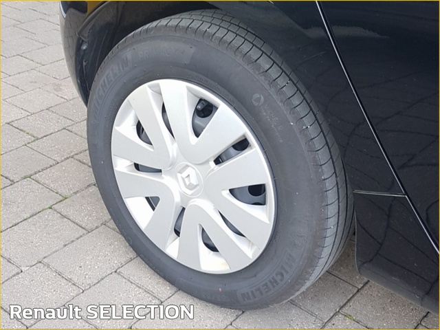 Exterior Zoe  Black