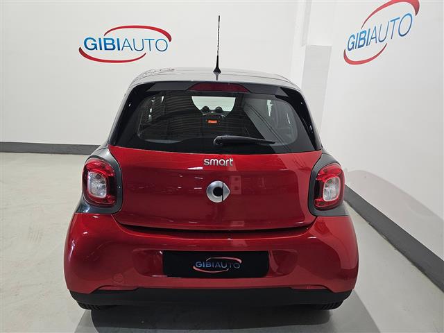 SMART Forfour 02416165_VO38013170