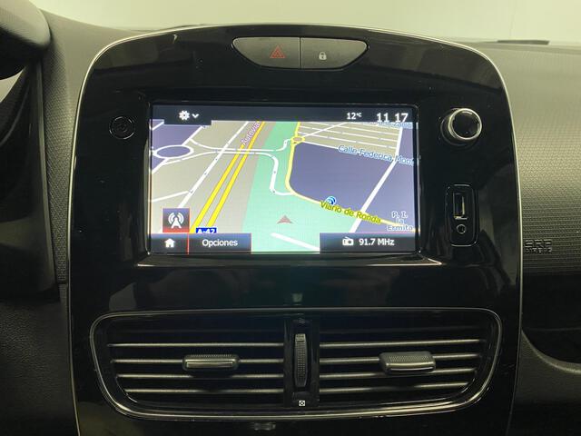 Inside Clio  Blanco