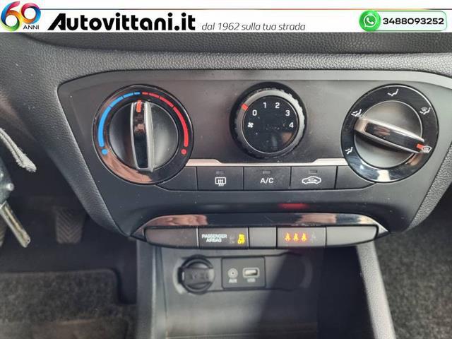 HYUNDAI i20 00955767_VO38023207