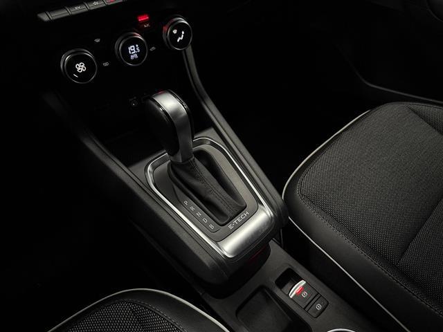 RENAULT Captur 00015560_VO38023184