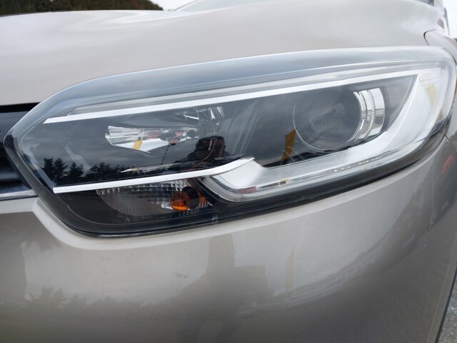 Outside Kadjar Diesel  BEIGE