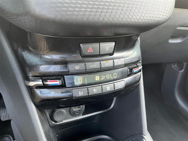 PEUGEOT 208 02641489_VO38043366