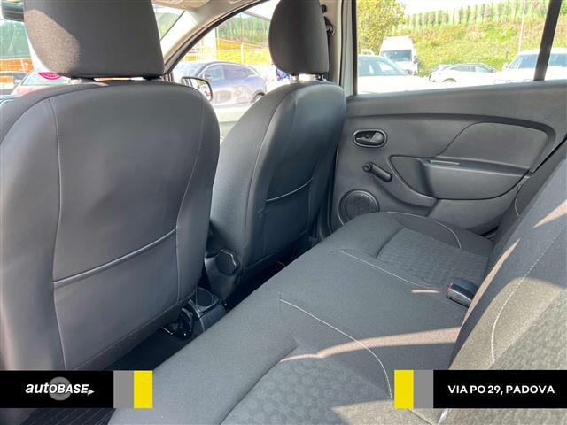 DACIA Sandero 01093601_VO38013498