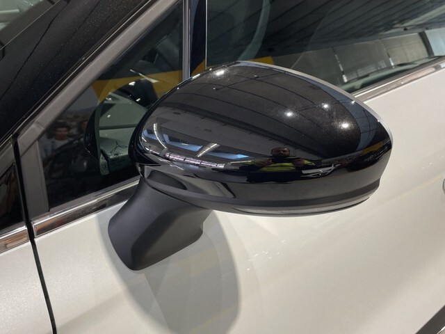 Inside Captur  Blanco Nacarado con 