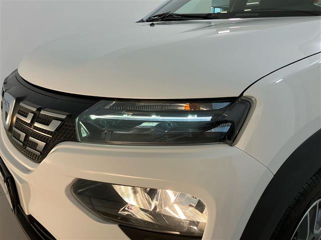 DACIA Spring 00985567_VO38023207