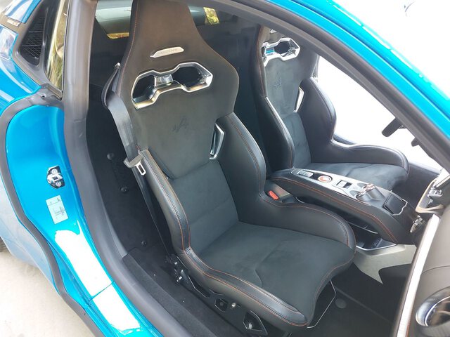 Inside A110  Azul Alpine