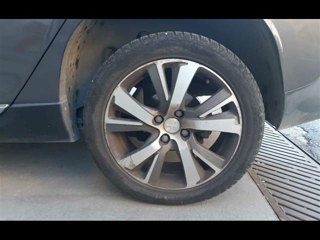 PEUGEOT 2008 00006586_VO38033579