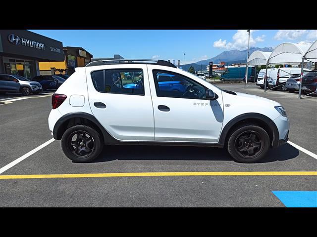 DACIA Sandero  Stepway 00024213_VO38013404