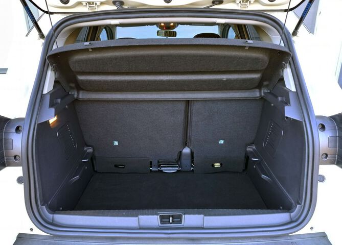 Inside Captur  Marfil Delhi/Techo N