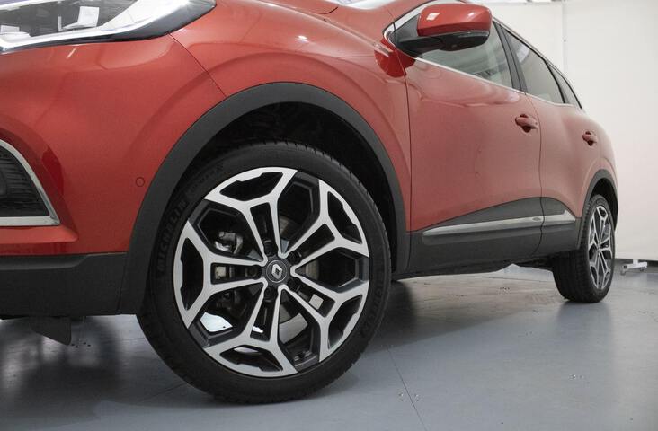 Outside Kadjar  Rojo Deseo
