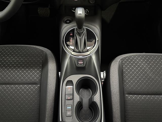 NISSAN Juke II 2024 00015710_VO38023184