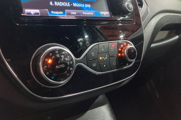 Inside Captur  Blanco Marfil
