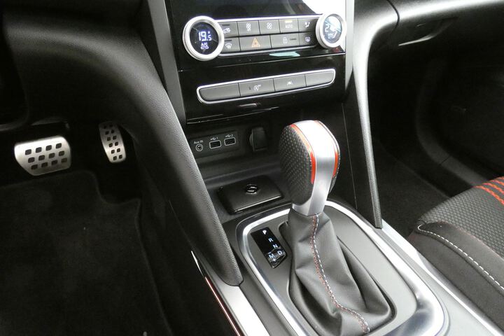 Inside Mégane Sport Tourer Diesel  Rojo Deseo