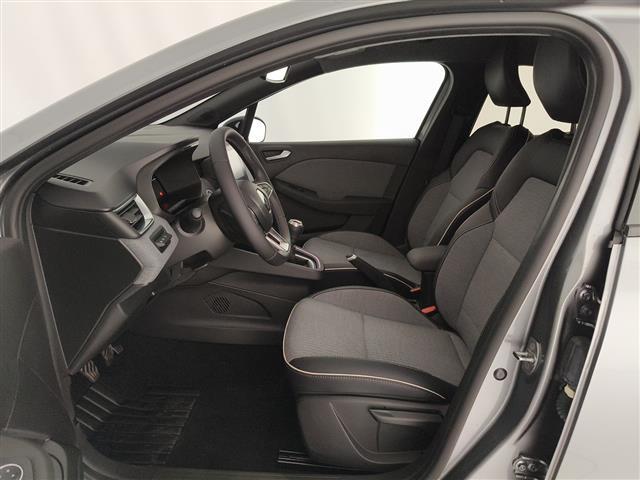 RENAULT Clio V 2023 00189609_VO38023507