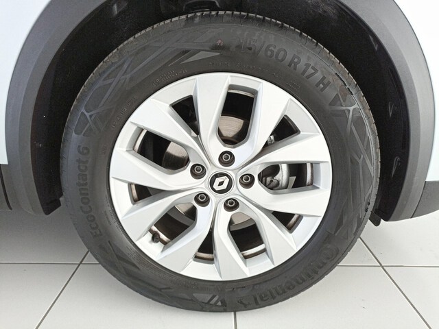 Outside Captur  GRIS