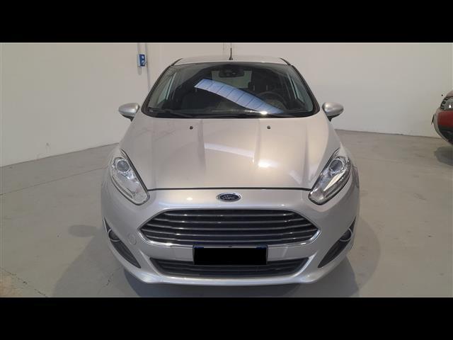 FORD Fiesta 02490623_VO38013041