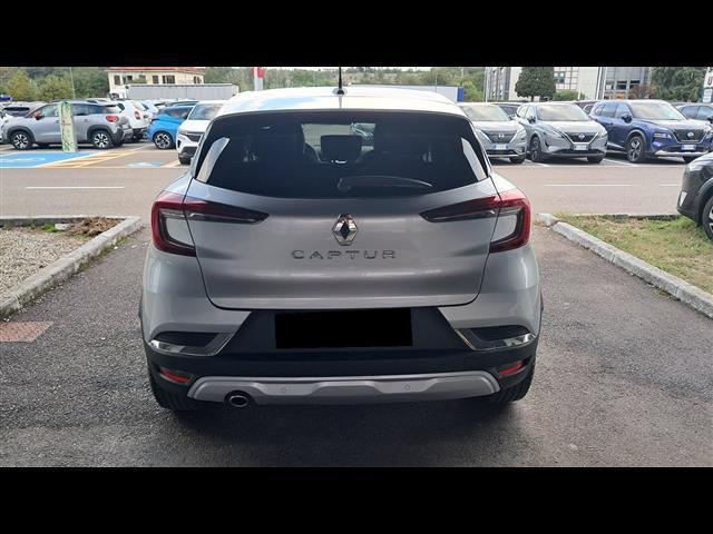 RENAULT Captur 02490824_VO38013041